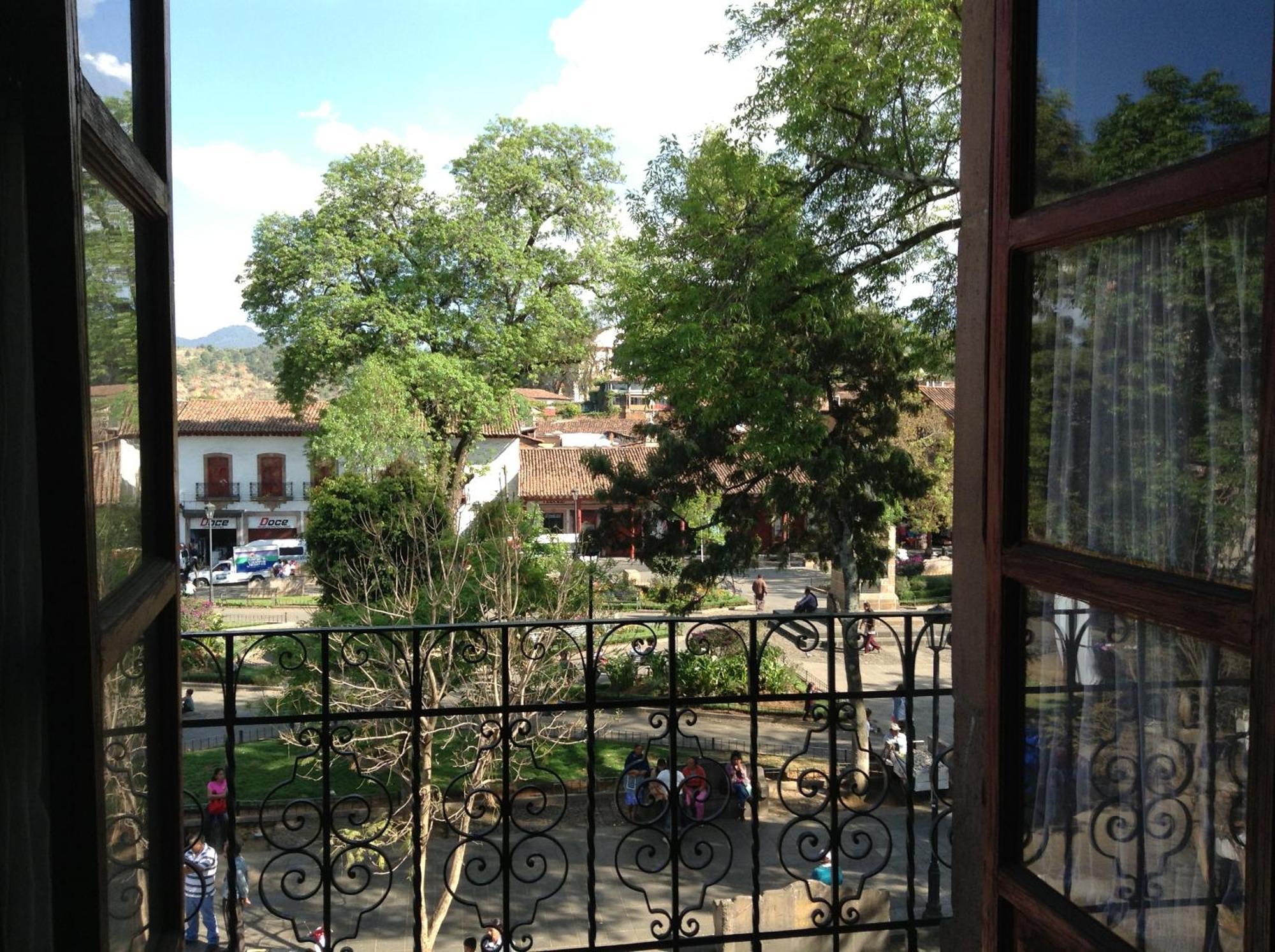 Posada De San Agustin Pátzcuaro Zewnętrze zdjęcie