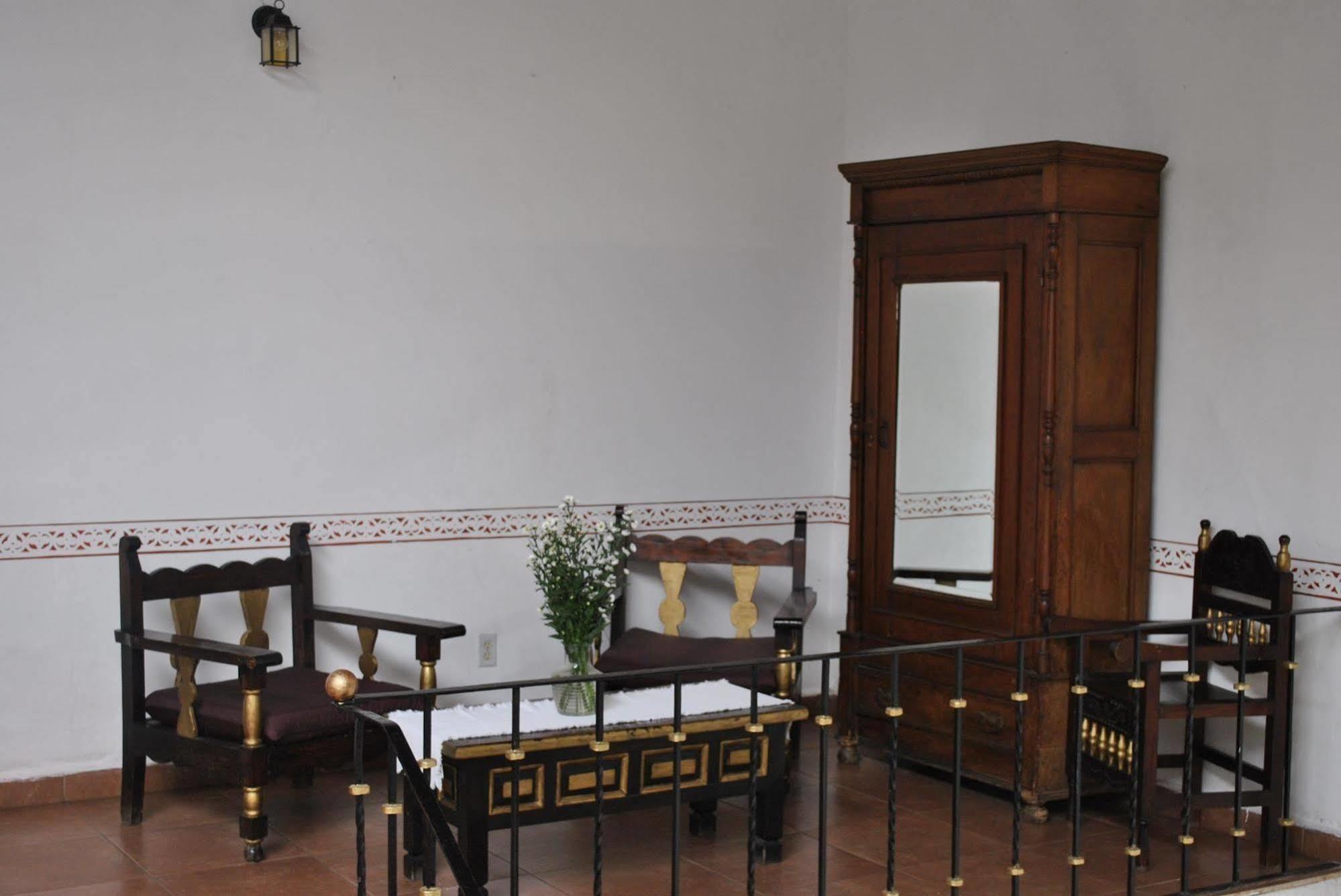 Posada De San Agustin Pátzcuaro Zewnętrze zdjęcie